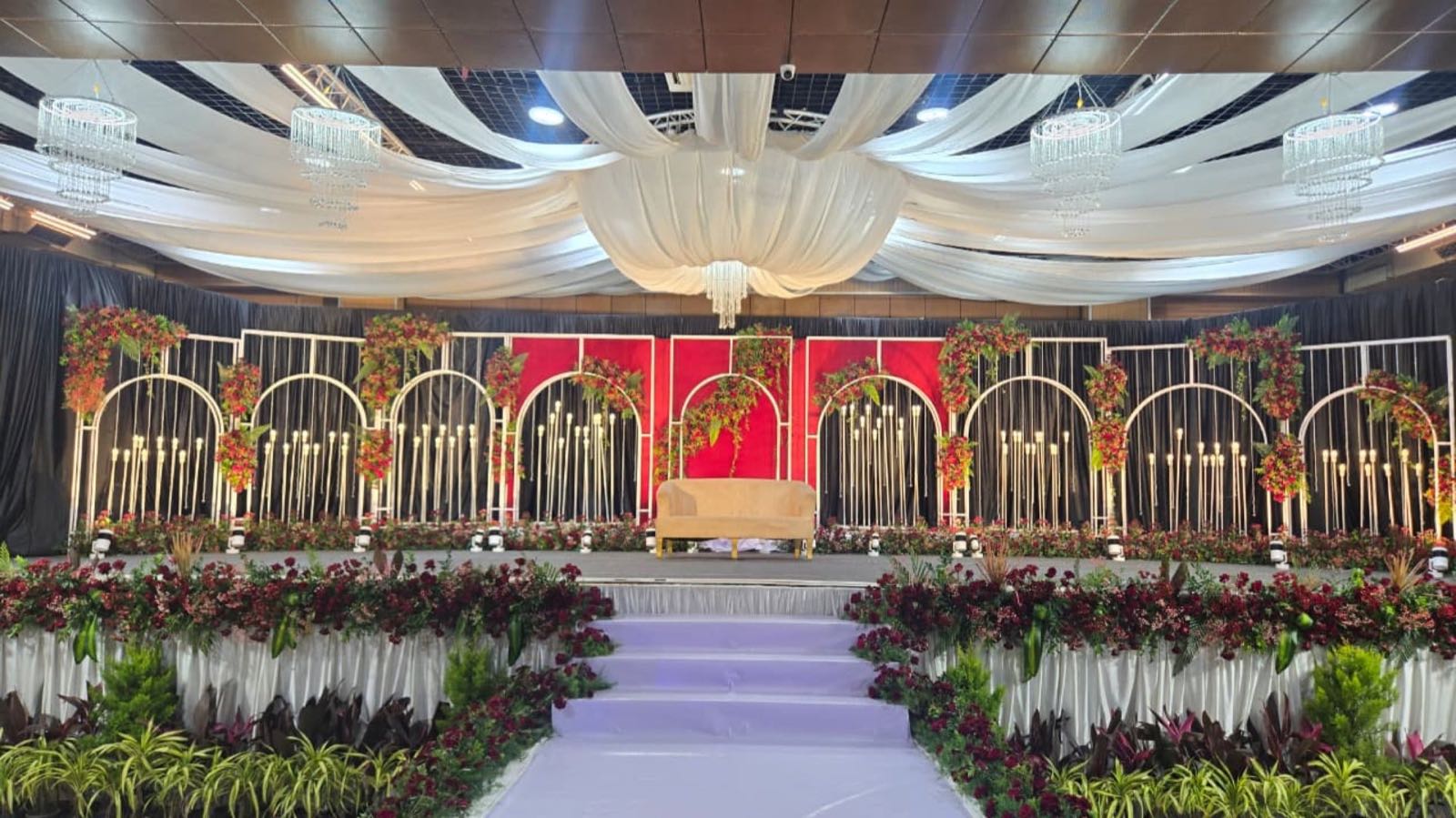 Reception stage