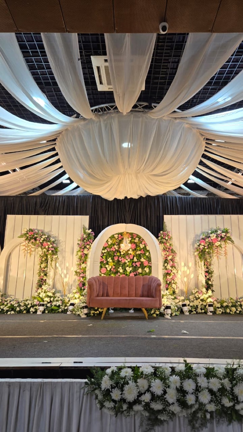Ring ceremony stage